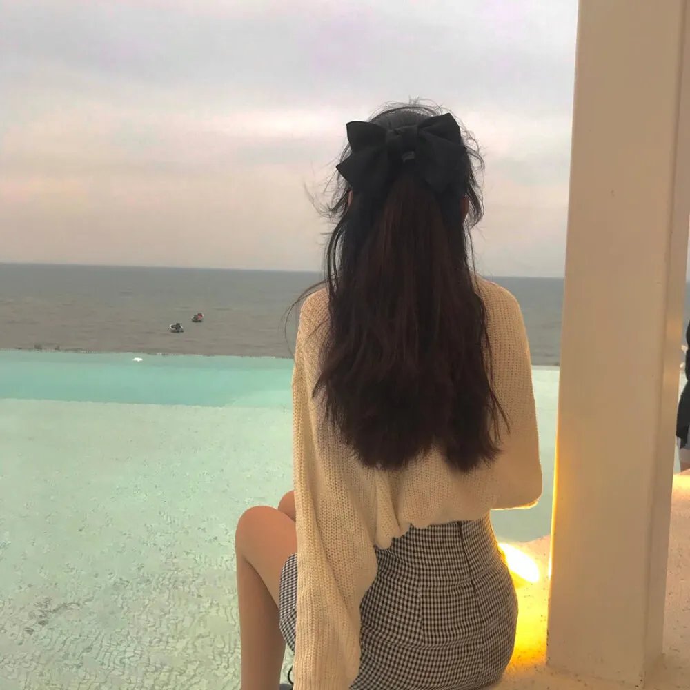 掬水月在手 海报
